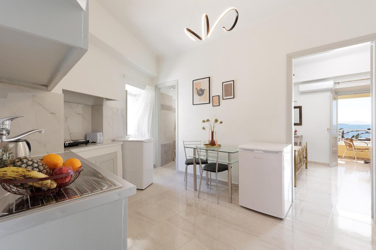 Salt & Sun Apartments By Konnect, At Kaminaki Beach Nisaki  외부 사진